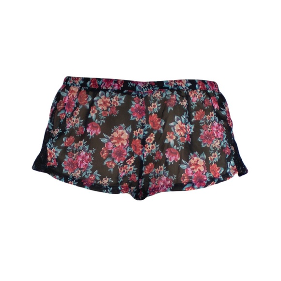 Black See Through Floral Shorts - Picture 1 of 4